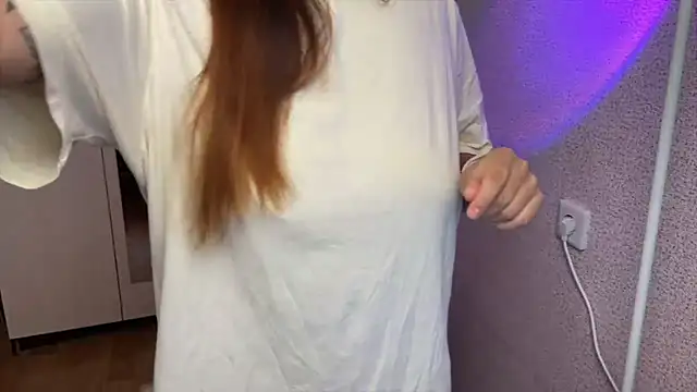 Snapshot of Katrin__kiss chatting on 07/15/26, 03:39 Katrin kiss online show from 07/15/26, 03:39