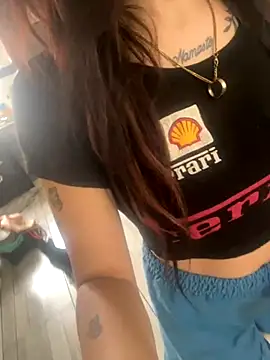 Snapshot of melisabunnny chatting on 11/01/25, 02:19 melisabunnny online show from 11/01/25, 02:19