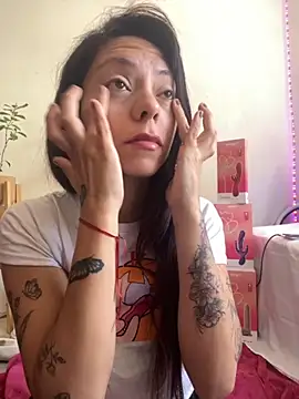 Snapshot of melisabunnny chatting on 11/22/25, 03:55 melisabunnny online show from 11/22/25, 03:55