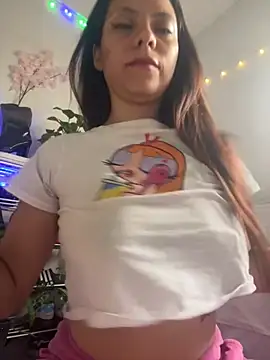 Snapshot of melisabunnny chatting on 12/01/25, 01:16 melisabunnny online show from 12/01/25, 01:16