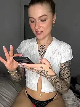 Goldloeckchen159 online show from 04/19/26, 04:50