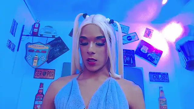 Snapshot of SARA_VAL3NTINA_ chatting on 01/01/25, 01:05 SARA VAL3NTINA  online show from 01/01/25, 01:05