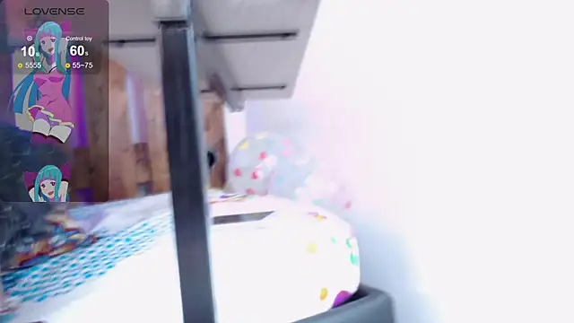 Snapshot of SARA_VAL3NTINA_ chatting on 02/15/25, 12:01 SARA VAL3NTINA  online show from 02/15/25, 12:01