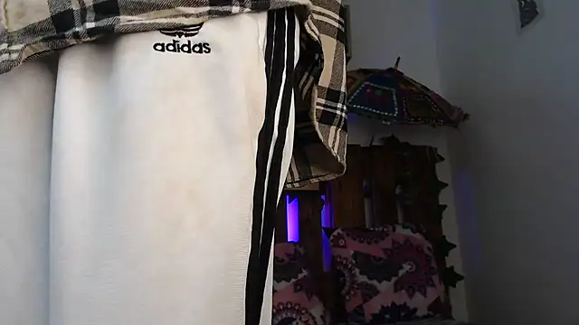 Snapshot of SARA_VAL3NTINA_ chatting on 03/15/25, 09:30 SARA VAL3NTINA  online show from 03/15/25, 09:30