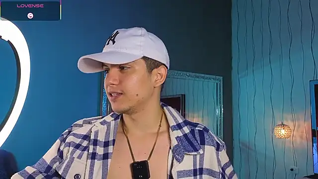 Brat  online show from 03/17/26, 05:33