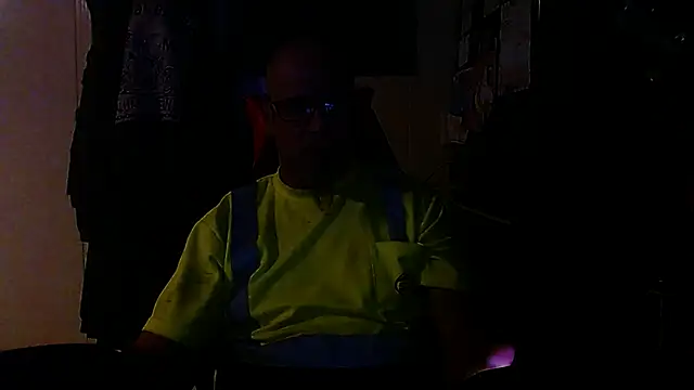 Snapshot of KrazyLegz chatting on 09/19/25, 10:54 KrazyLegz online show from 09/19/25, 10:54