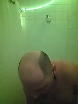 Snapshot of KrazyLegz chatting on 02/18/26, 03:02 KrazyLegz online show from 02/18/26, 03:02