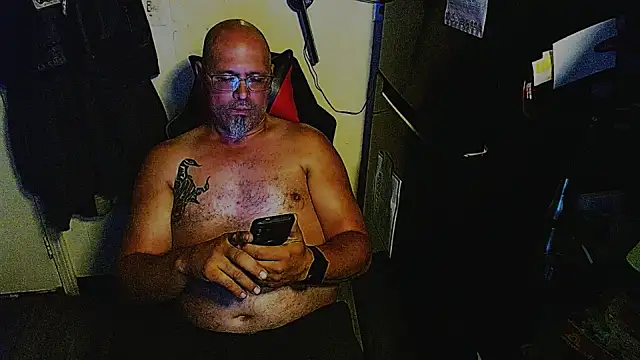 KrazyLegz online show from 07/05/26, 11:45