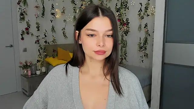 Snapshot of ContinentOfTranquility chatting on 10/27/25, 04:05 ContinentOfTranquility online show from 10/27/25, 04:05