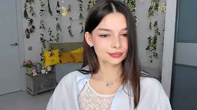 Snapshot of ContinentOfTranquility chatting on 11/05/25, 01:16 ContinentOfTranquility online show from 11/05/25, 01:16