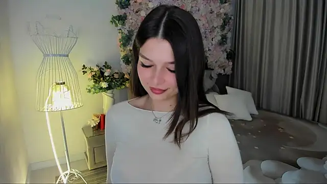 Snapshot of ContinentOfTranquility chatting on 11/17/25, 01:22 ContinentOfTranquility online show from 11/17/25, 01:22