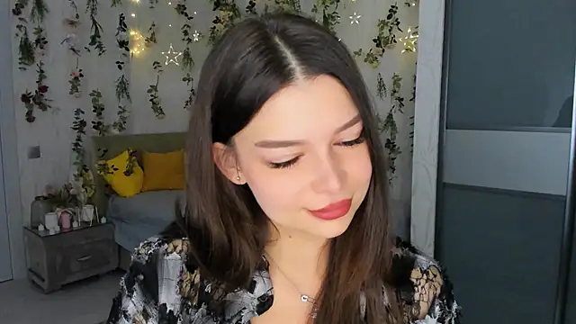 Snapshot of ContinentOfTranquility chatting on 11/21/25, 01:04 ContinentOfTranquility online show from 11/21/25, 01:04