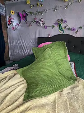 NinaGauther online show from 04/01/26, 04:15