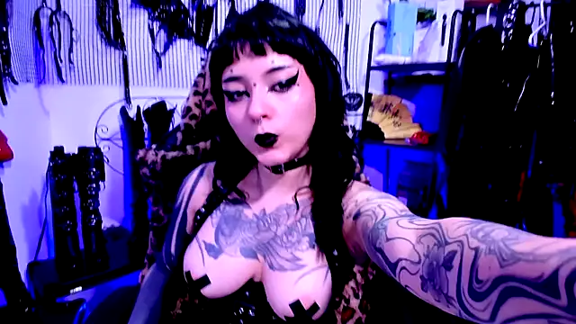 Agatha BDSM online show from 11/10/25, 07:24