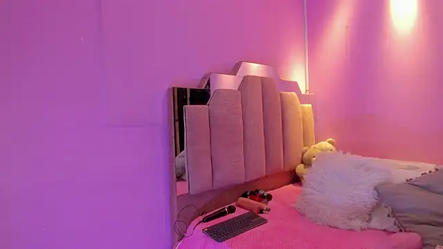 LoveQueen2 online show from 01/07/26, 11:56