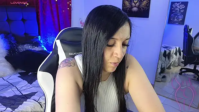 Majuu   online show from 11/14/25, 11:42