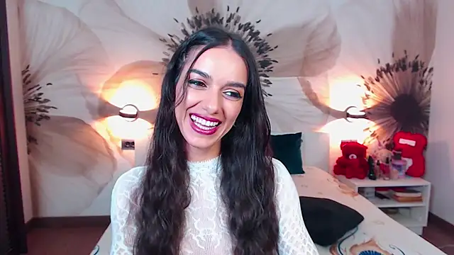 Snapshot of KatherineBisou chatting on 09/13/25, 03:56 KatherineBisou online show from 09/13/25, 03:56