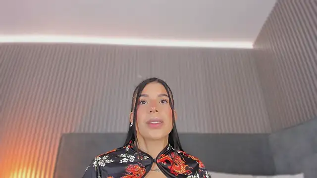 emelie 89 online show from 01/06/26, 12:09