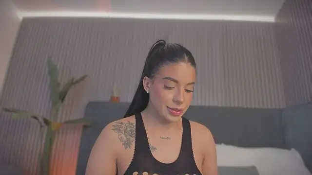 emelie 89 online show from 03/14/26, 11:59