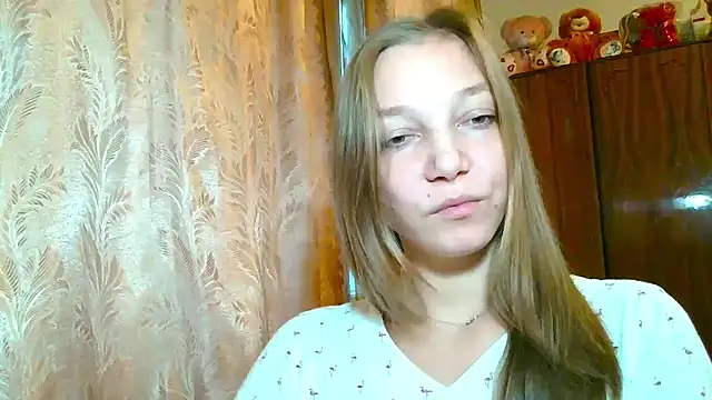 EmillyPlay online show from 11/12/25, 06:58