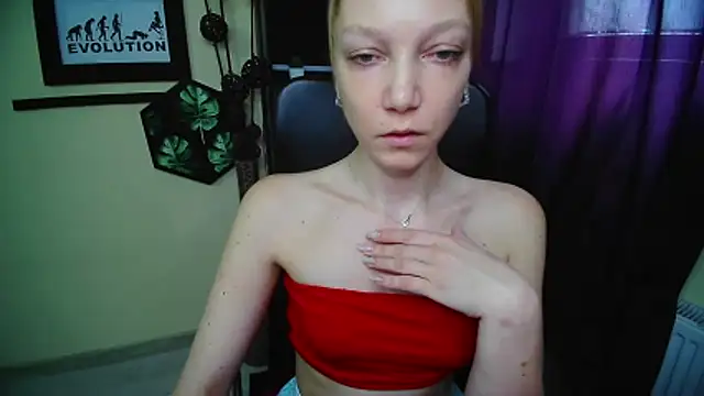 EmillyPlay online show from 05/15/26, 06:09