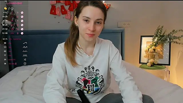 Snapshot of DonnaBurkee chatting on 01/22/25, 04:12 DonnaBurkee online show from 01/22/25, 04:12