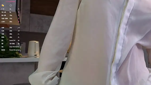 DonnaBurkee online show from 04/09/26, 04:23