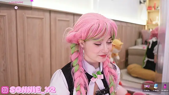 Snapshot of Sonnie_ chatting on 02/11/25, 11:43 Sonnie online show from 02/11/25, 11:43