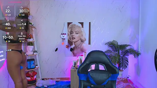 Snapshot of SALOOMEE__ chatting on 12/18/25, 11:11 SALOOMEE online show from 12/18/25, 11:11