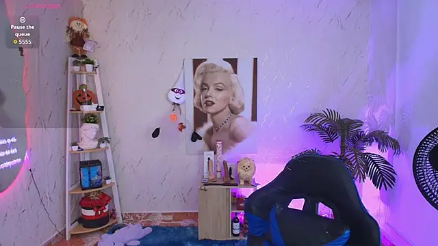 Snapshot of SALOOMEE__ chatting on 02/13/26, 10:55 SALOOMEE online show from 02/13/26, 10:55