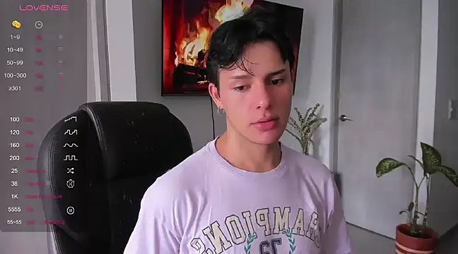 Alexxblue online show from 12/18/24, 06:14