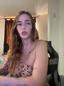 Alessandra Schmoll online show from 05/26/26, 03:30