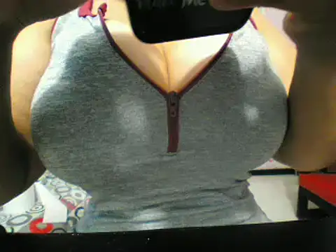 Snapshot of Evelynsexxx chatting on 01/21/25, 02:59 Evelynsexxx online show from 01/21/25, 02:59