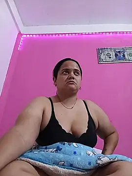 brunnette hot online show from 06/03/26, 10:51