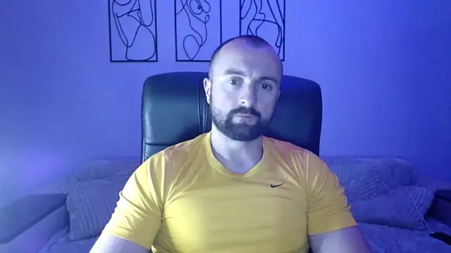 brindlefly6969 online show from 10/03/25, 11:29