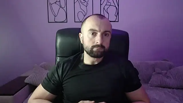 brindlefly6969 online show from 12/05/25, 11:41