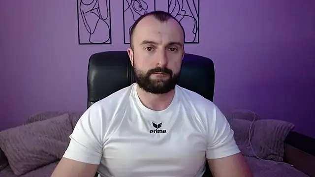 brindlefly6969 online show from 04/08/26, 10:26