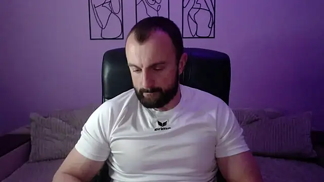 brindlefly6969 online show from 05/15/26, 10:33