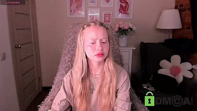 Snapshot of MalenaErnman chatting on 02/22/26, 10:47 MalenaErnman online show from 02/22/26, 10:47