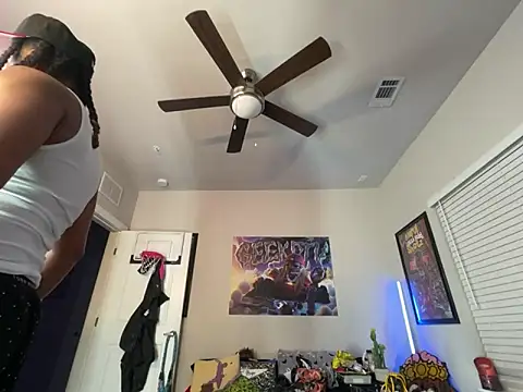 4EVAGLACIERS online show from 11/28/25, 04:59