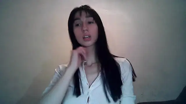 Snapshot of ElizaSwon chatting on 12/03/25, 05:22 ElizaSwon online show from 12/03/25, 05:22