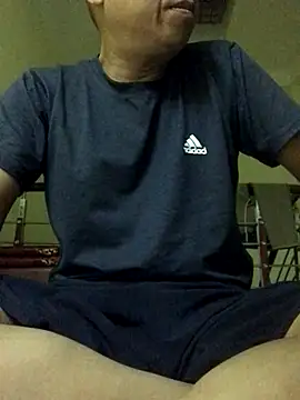 Snapshot of ntl_123 chatting on 10/21/25, 05:13 ntl 123 online show from 10/21/25, 05:13