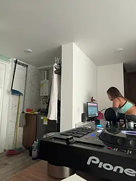 pamell col online show from 10/26/25, 07:09