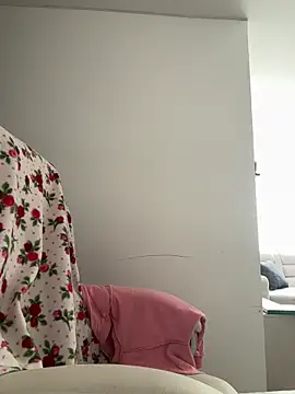 pamell col online show from 11/06/25, 04:08