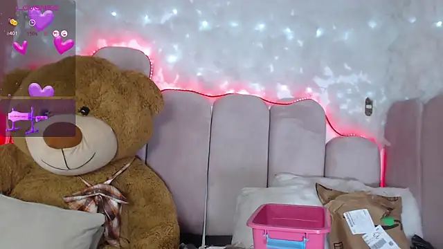 Snapshot of puca_ebony chatting on 02/14/25, 01:45 puca ebony online show from 02/14/25, 01:45
