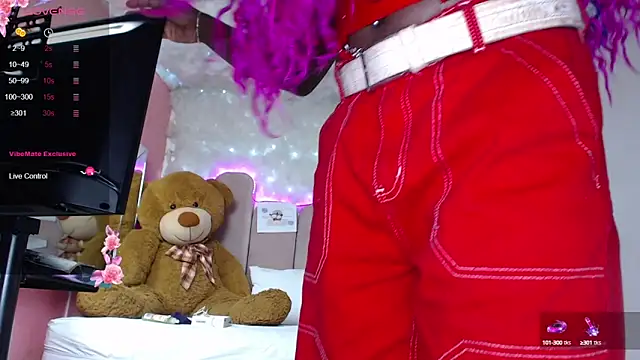 Snapshot of puca_ebony chatting on 03/20/25, 02:19 puca ebony online show from 03/20/25, 02:19