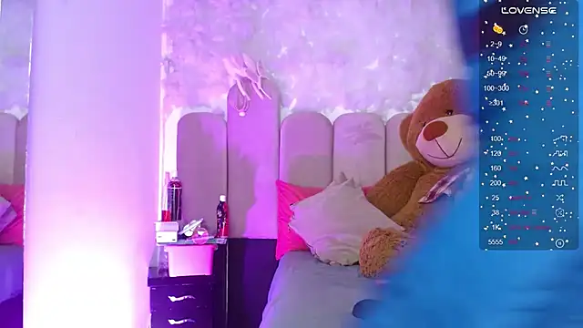 puca ebony online show from 11/26/25, 07:37