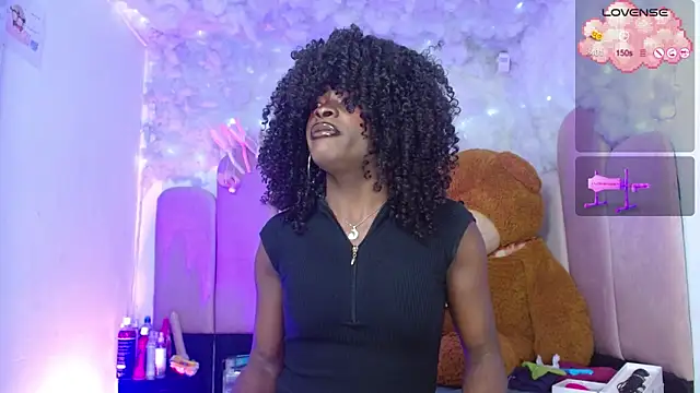 puca ebony online show from 12/20/25, 12:45