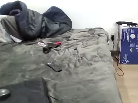 Snapshot of Iliketocooksquirt25 chatting on 02/15/25, 09:05 Iliketocooksquirt25 online show from 02/15/25, 09:05