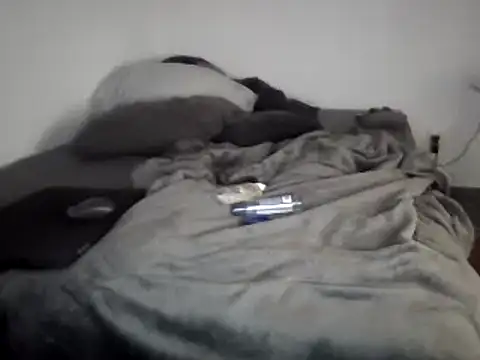 Snapshot of Iliketocooksquirt25 chatting on 03/15/25, 10:24 Iliketocooksquirt25 online show from 03/15/25, 10:24